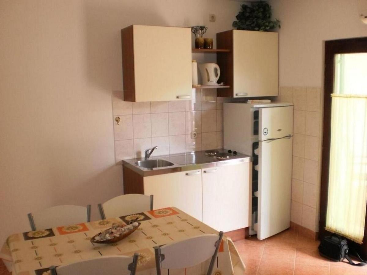 Apartment Tomislav Trogir Exteriör bild